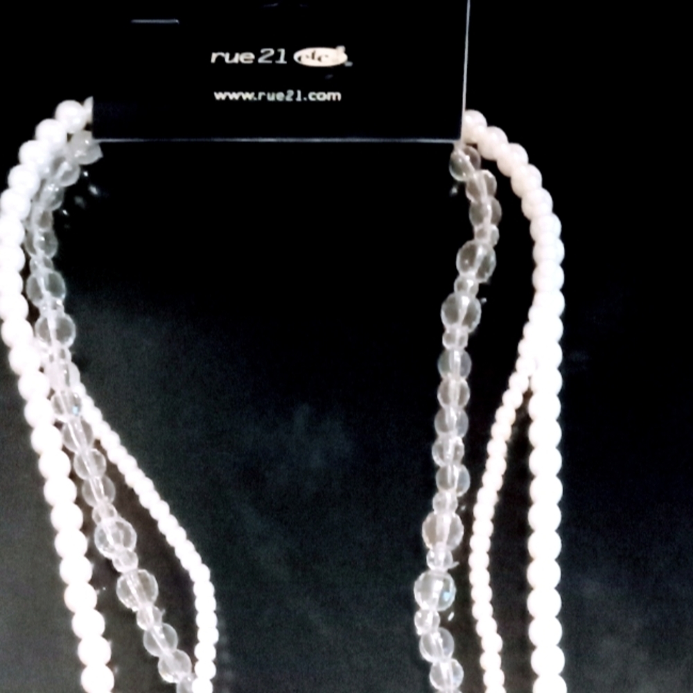 BEADED NECKLACE